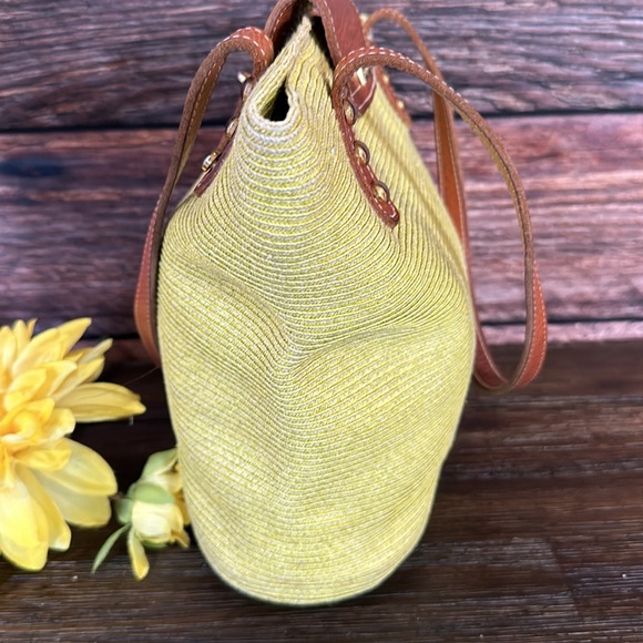 ERIC JAVITS Raffia Leather-Trimmed Shoulder Bag in key line green! - Picture 5 of 8